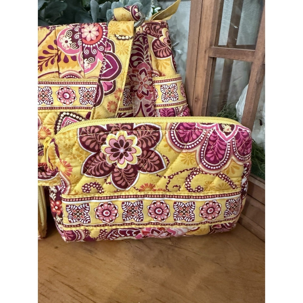 Retired Vera Bradley On The Go Shoulder Bag In Bali Gold Pattern With Wallet - Picture 5 of 10